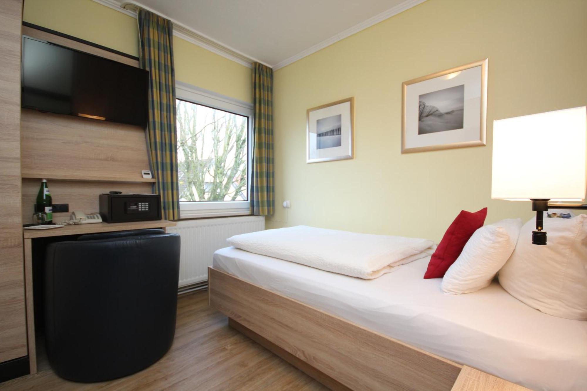 Hotel Morgensonne Garni Busum Ngoại thất bức ảnh